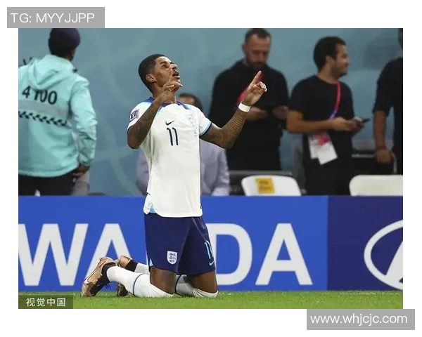 足球明星手势双手指天背后的意义与激励人心的故事